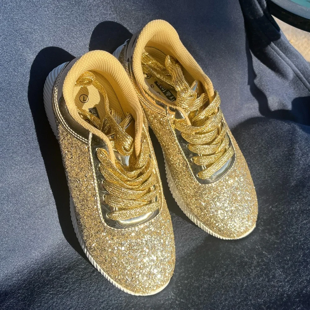 Shiny gold glitter upper sneakers. Memory foam, non-slip rubber soles. Size 7 - Picture 4 of 12